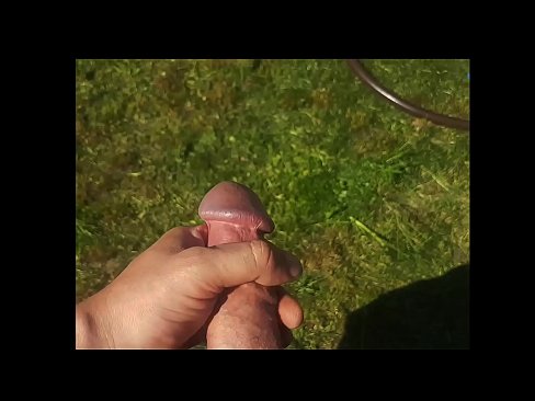 ❤️ Une chaudasse se fait baiser la chatte rose et jouit avec une giclée dans un jardin d'été... ❤️❌ Vidéo de porno at fr.recetasketo.top ❤